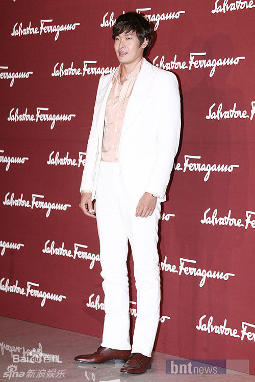 最新郑糠云()精彩图册