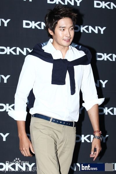 最新郑糠云()精彩图册