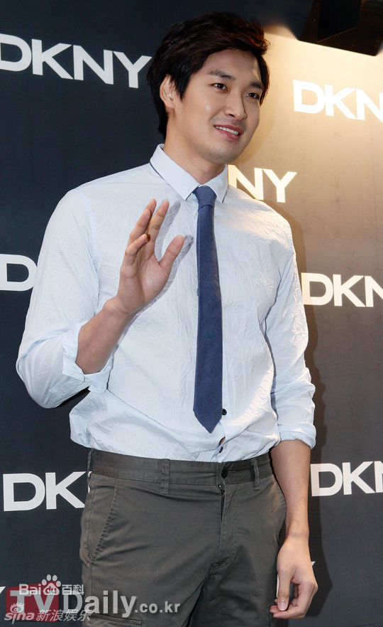 最新郑糠云()精彩图册