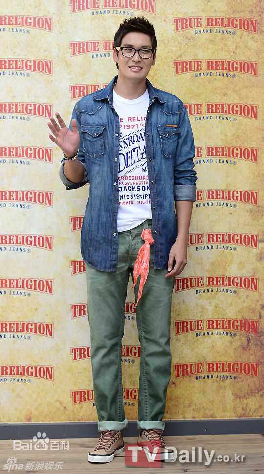 最新郑糠云()精彩图册