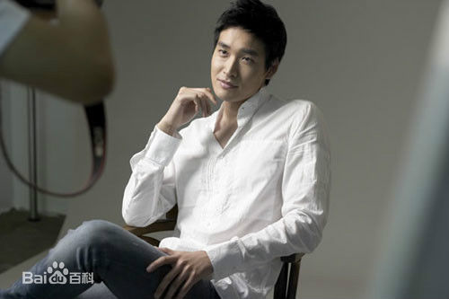 郑糠云()前后照片