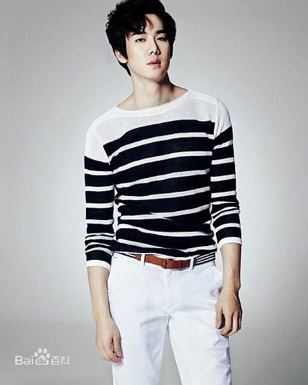 柳演锡(/Yoo Yeon-seok)最新杂志图壁纸