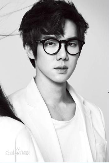 柳演锡(/Yoo Yeon-seok)画报素颜照相册