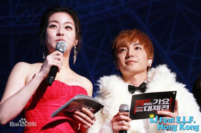 姜素拉(カン ソラ、Kang So-ra)MC壁纸壁纸