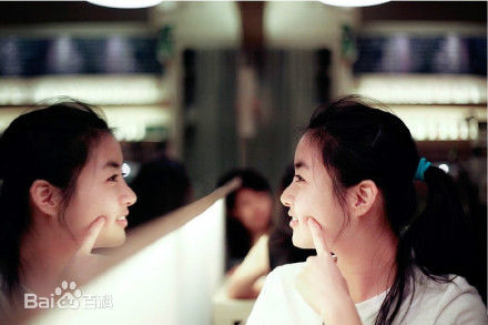 姜素拉(カン ソラ、Kang So-ra)小时候壁纸壁纸