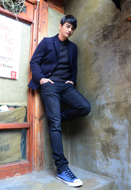 徐仁国(/Seo In Guk/ソ イングク)最新杂志画报图集