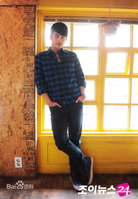 徐仁国(/Seo In Guk/ソ イングク)最新杂志画报图集