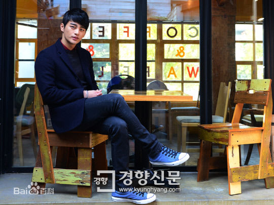 徐仁国(/Seo In Guk/ソ イングク)最新杂志画报图集