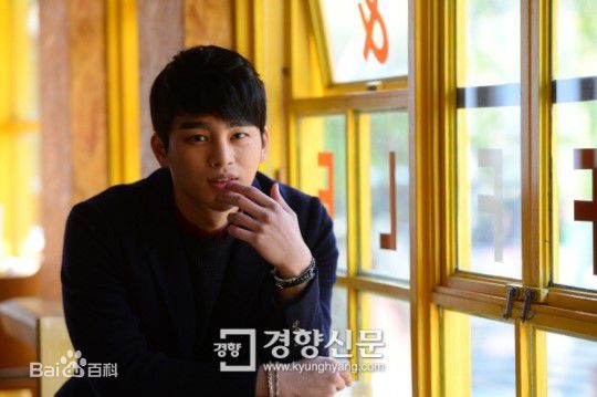 徐仁国(/Seo In Guk/ソ イングク)最新杂志画报图集