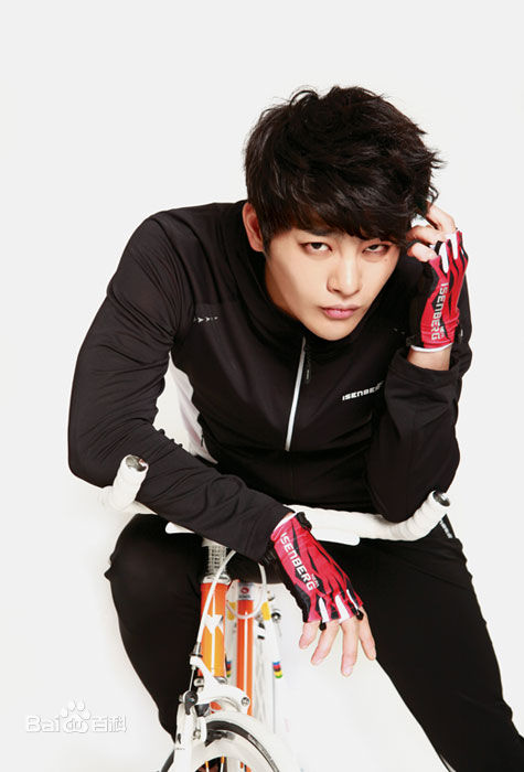 徐仁国(/Seo In Guk/ソ イングク)代言图生活照