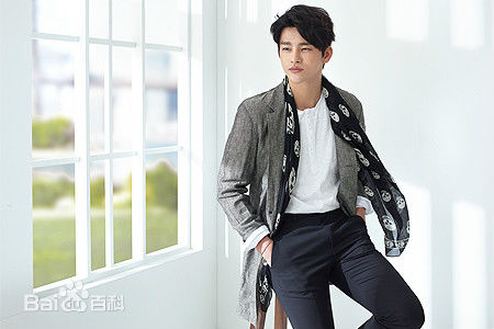 徐仁国(/Seo In Guk/ソ イングク)代言图生活照