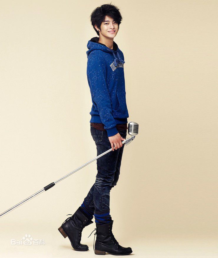 徐仁国(/Seo In Guk/ソ イングク)代言图生活照