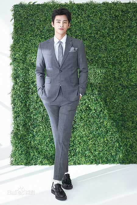 徐仁国(/Seo In Guk/ソ イングク)代言图生活照