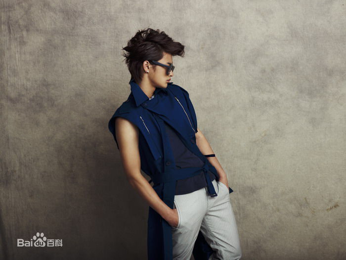 徐仁国(/Seo In Guk/ソ イングク)专辑造型图前后照片