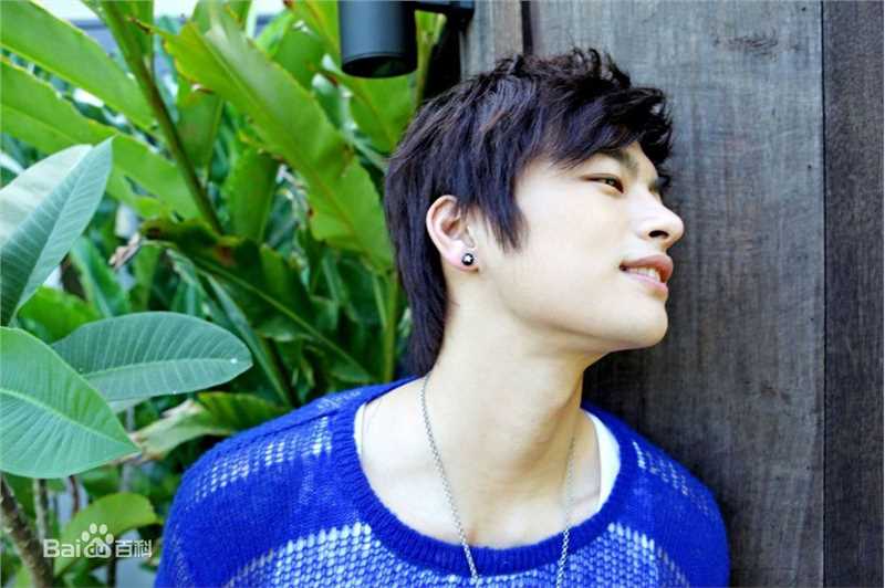 徐仁国(/Seo In Guk/ソ イングク)专辑造型图前后照片