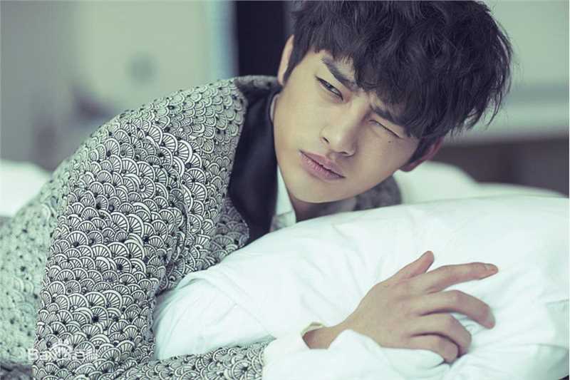 徐仁国(/Seo In Guk/ソ イングク)专辑造型图前后照片