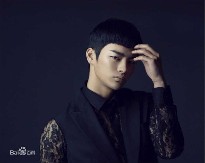 徐仁国(/Seo In Guk/ソ イングク)专辑造型图前后照片