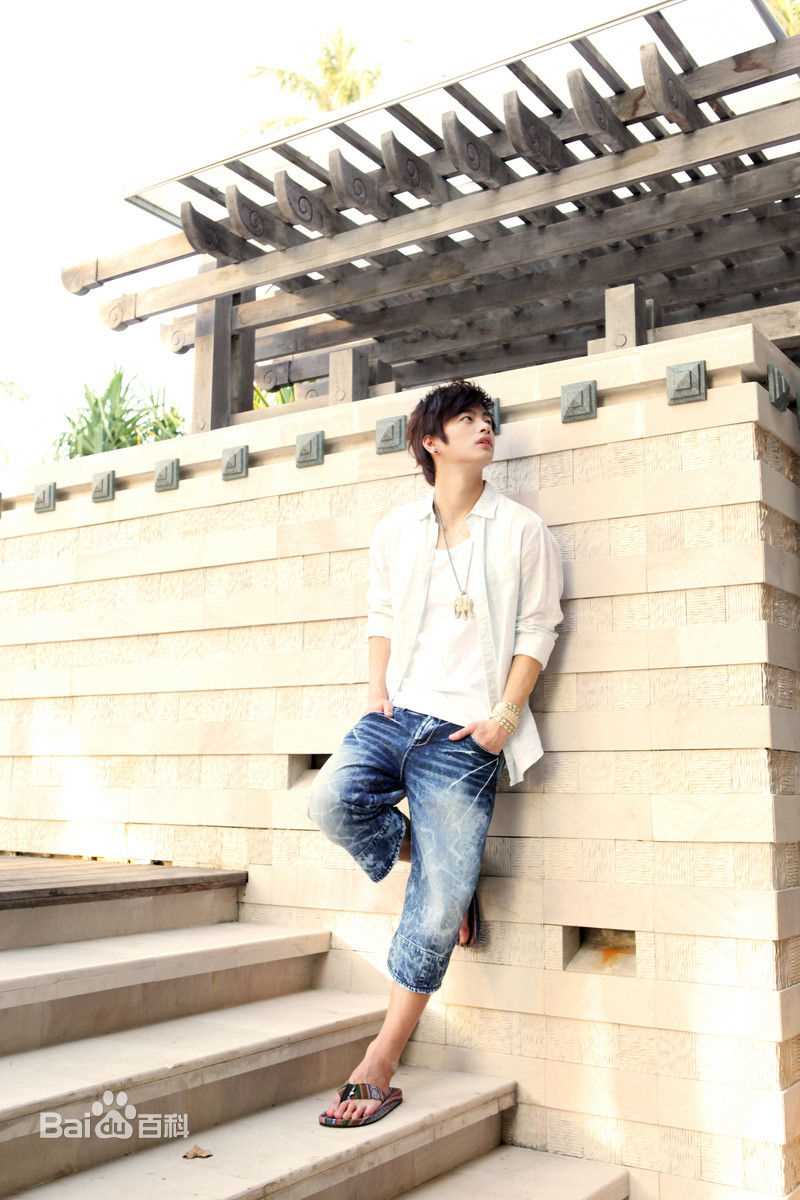 徐仁国(/Seo In Guk/ソ イングク)专辑造型图前后照片