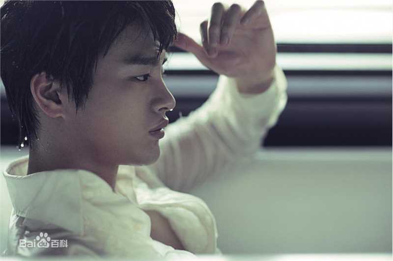 徐仁国(/Seo In Guk/ソ イングク)专辑造型图前后照片