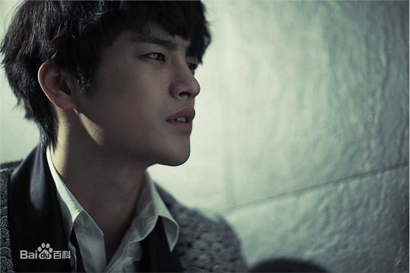 徐仁国(/Seo In Guk/ソ イングク)专辑造型图前后照片