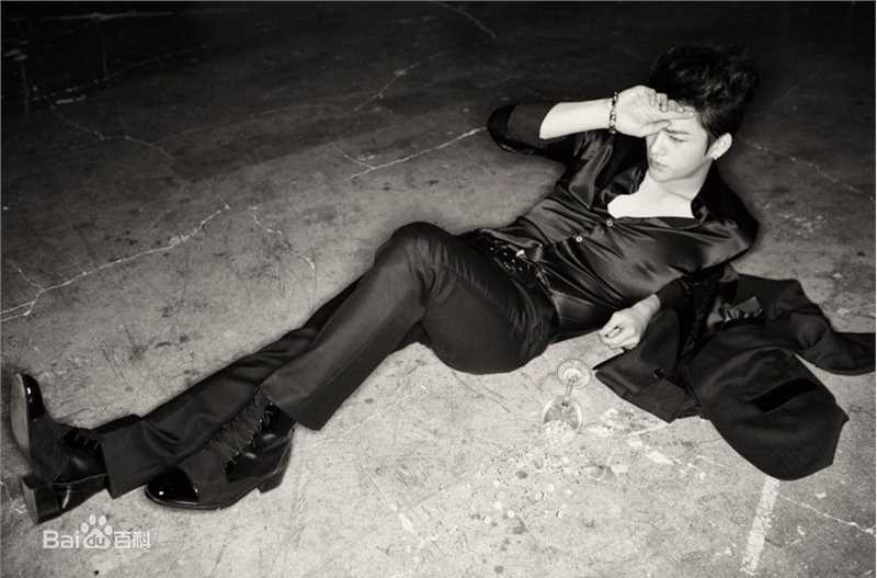 徐仁国(/Seo In Guk/ソ イングク)专辑造型图前后照片