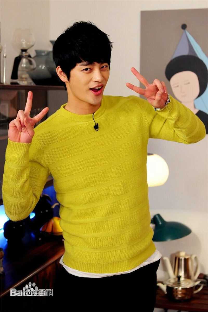 徐仁国(/Seo In Guk/ソ イングク)综艺节目前后照片