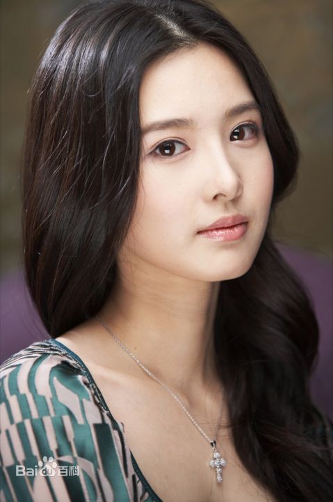 金釉利（正确汉字名）(/Kim Yuri)金釉利素颜照壁纸