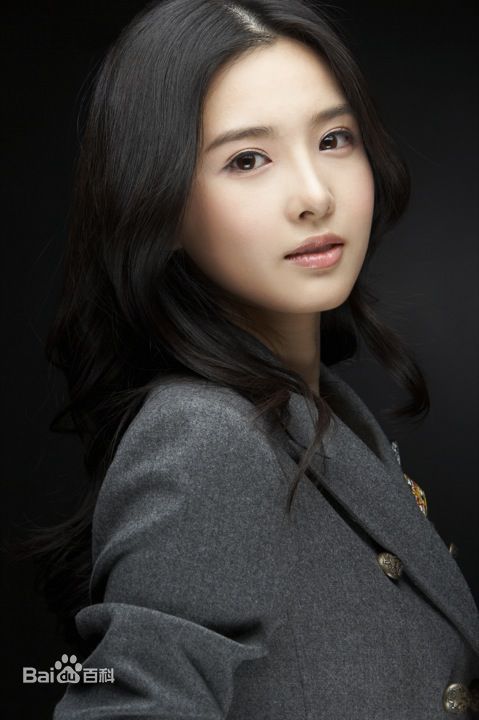 金釉利（正确汉字名）(/Kim Yuri)金釉利素颜照壁纸