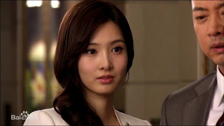 金釉利（正确汉字名）(/Kim Yuri)福熙姐姐 幕后生活照相册