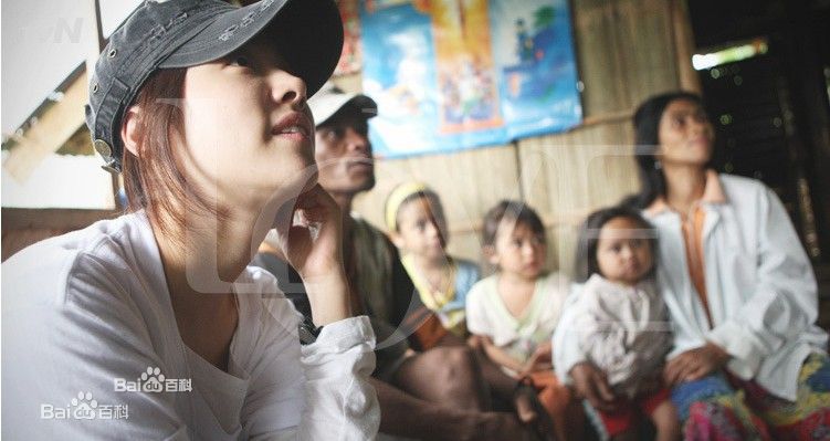 精选韩志旼（mín）(Han Ji Min)在《我们已经是朋友了》菲律宾慈善之行中的图册