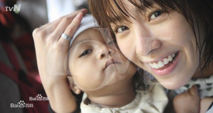 精选韩志旼（mín）(Han Ji Min)在《我们已经是朋友了》菲律宾慈善之行中的图册