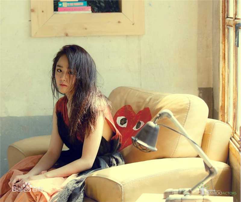 文瑾莹(Moon Geun Young)长发画报性感图片图集