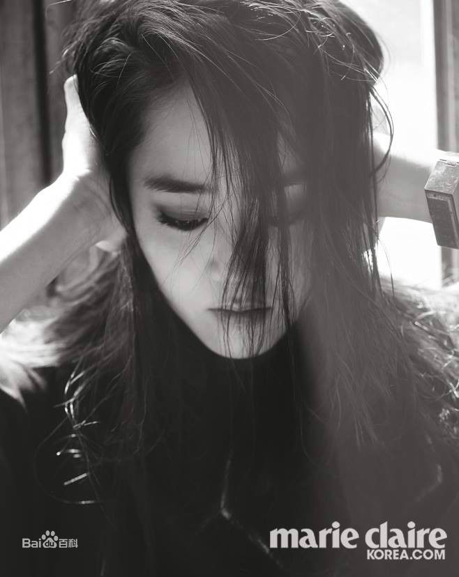 文瑾莹(Moon Geun Young)长发画报性感图片图集