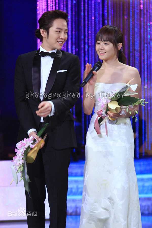 文瑾莹(Moon Geun Young)颁奖典礼生活照相册