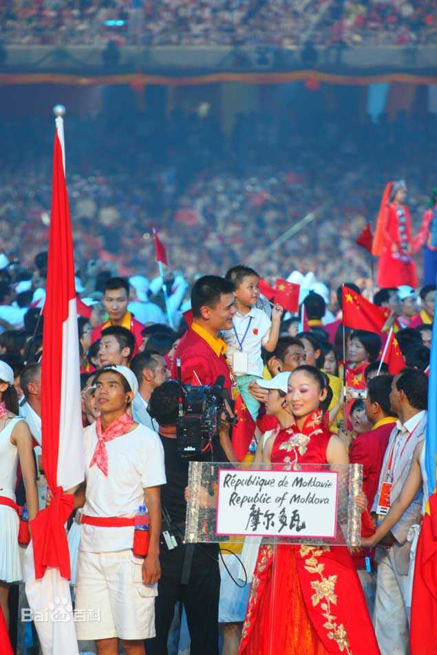 林浩(Linhao)、姚明“巨人组合”载入奥运历史前后照片