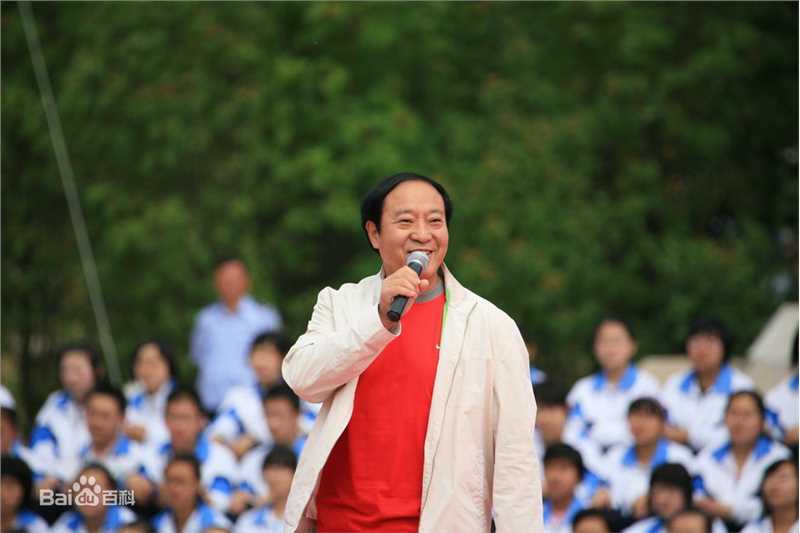 《牛群》封面图片