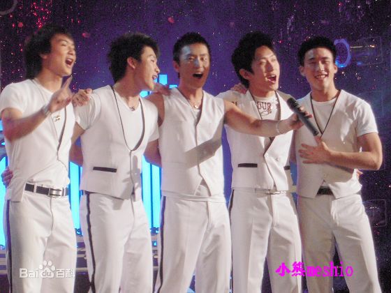 新七小福(LUCKY7  简称L7)集体合影前后照片