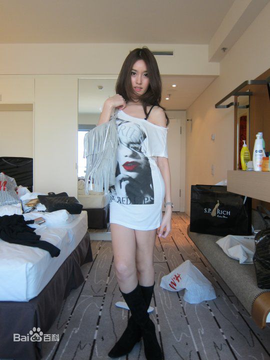 宝儿(Treechada Marnya)Poy素颜照相册