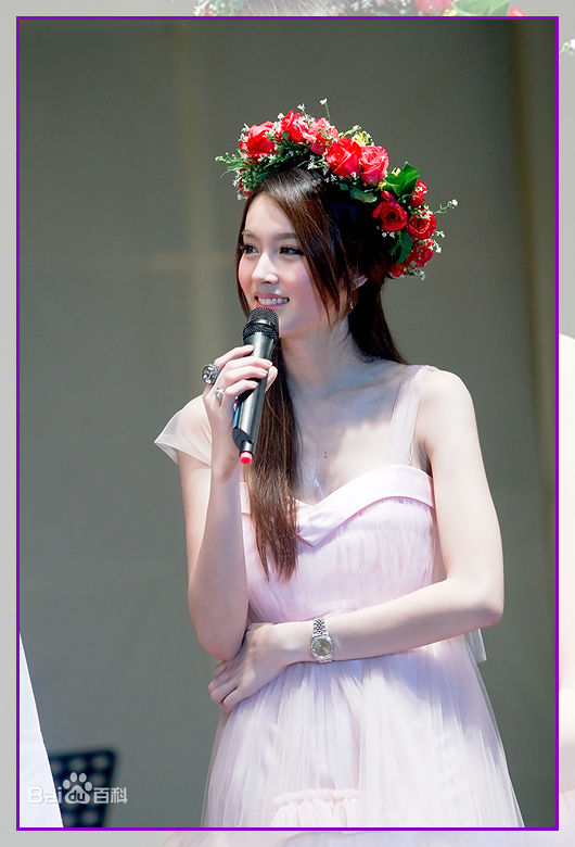 宝儿(Treechada Marnya)Poy素颜照相册