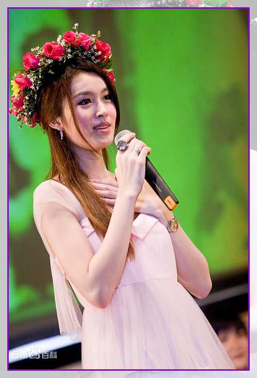 宝儿(Treechada Marnya)Poy素颜照相册