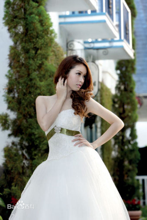 宝儿(Treechada Marnya)Poy素颜照相册