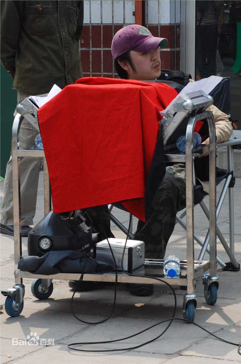 孙恺凯(Sun Kaikai)现场工作生活照