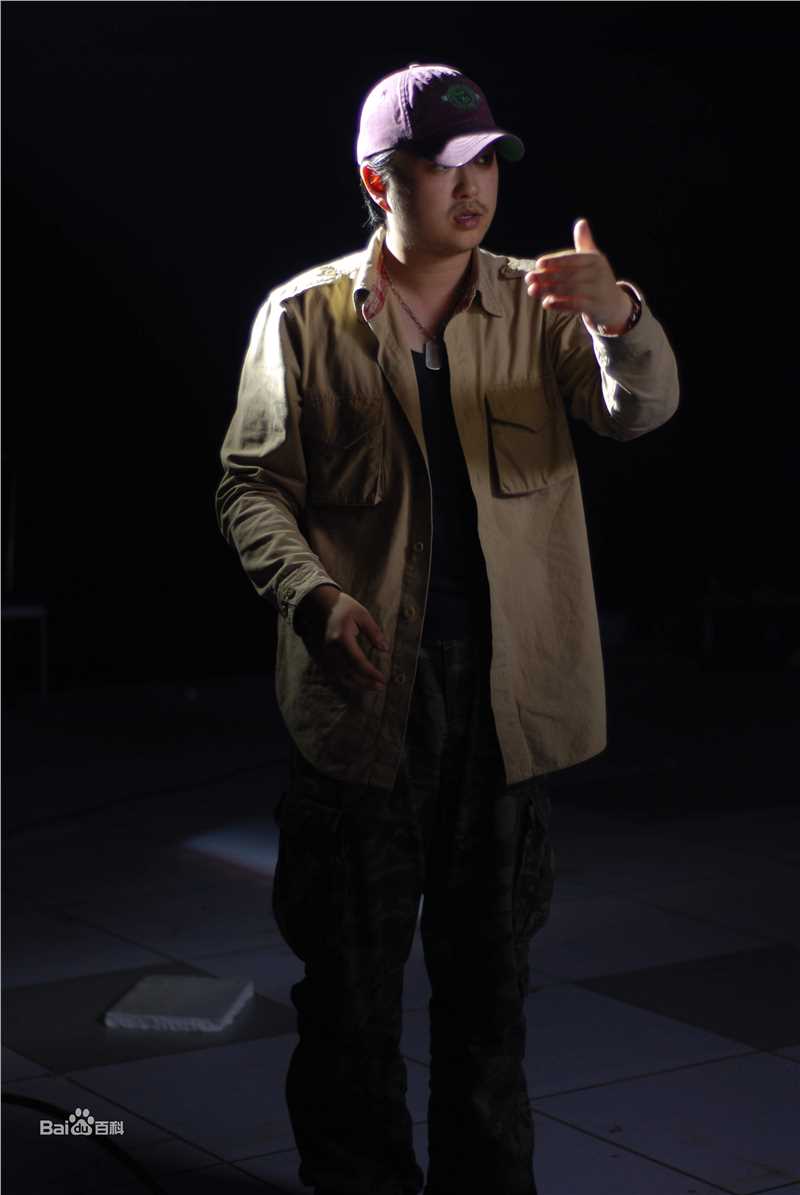 孙恺凯(Sun Kaikai)现场工作生活照