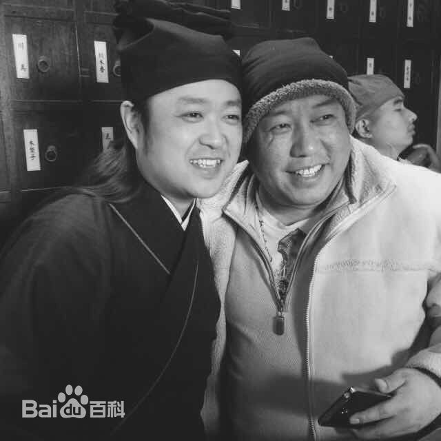 孙恺凯(Sun Kaikai)现场工作生活照