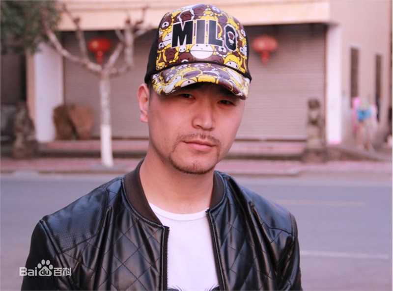 郭云飞(YUNFEIGUO)生活照性感图片壁纸