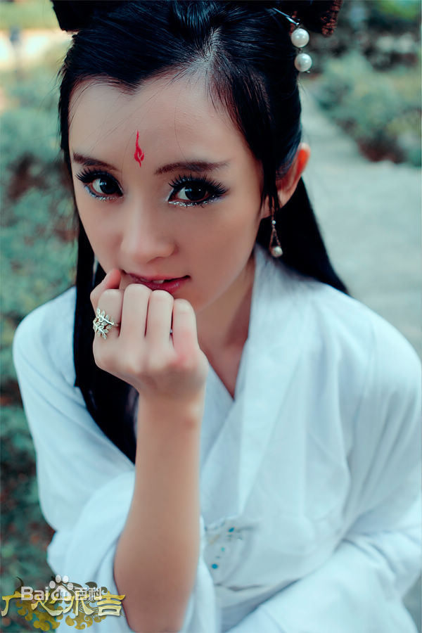 陈丹婷(Chen Dan Ting)cos作品素颜照壁纸