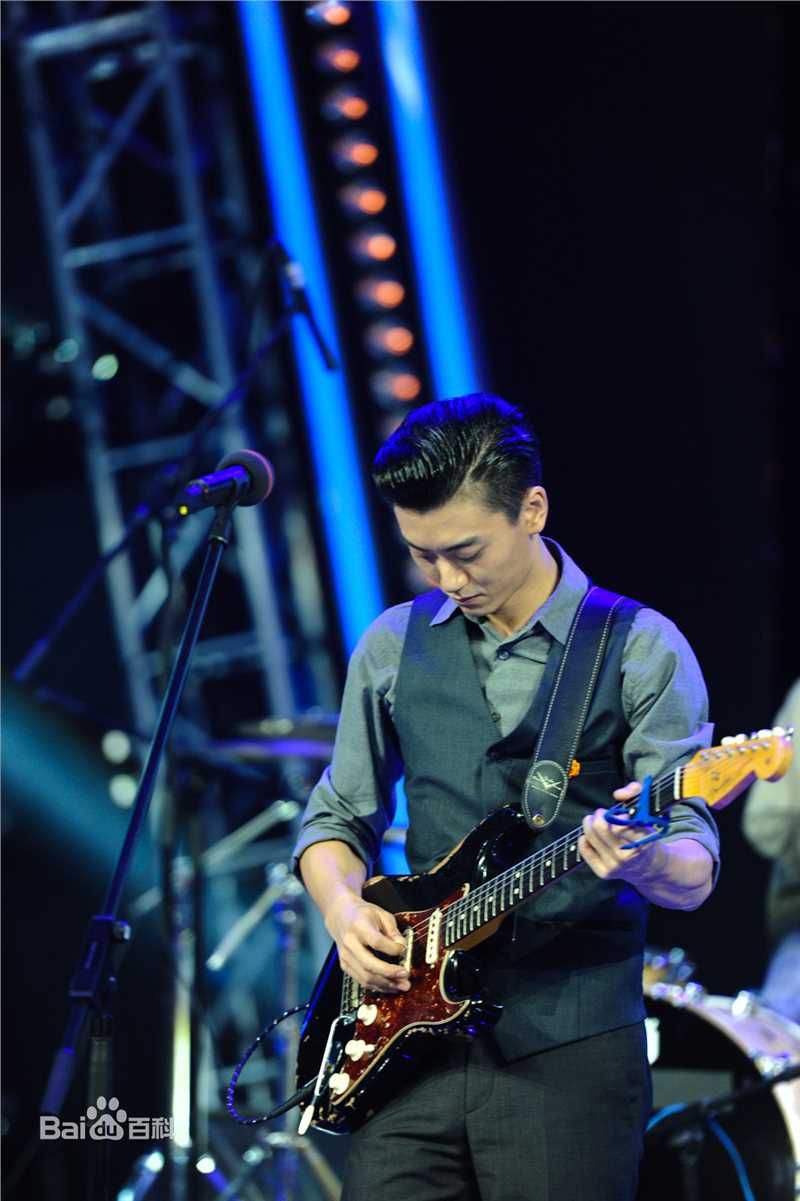 陈月末(Chen Yuemo)在《我不是明星》综艺节目中的