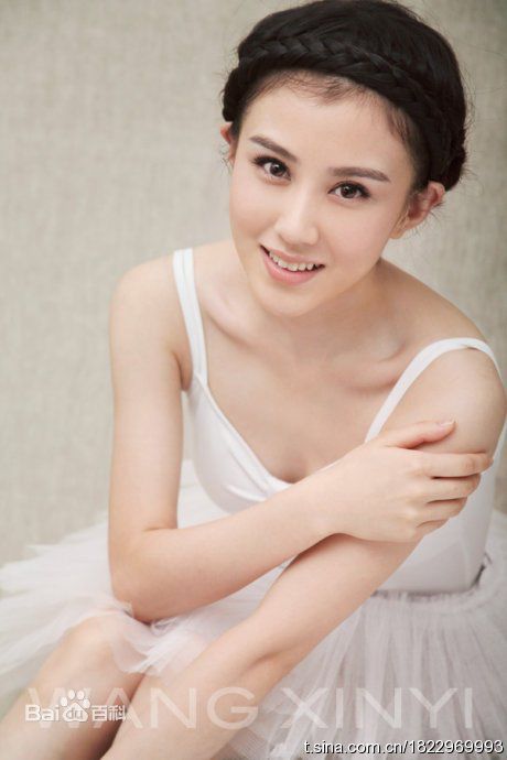 李欣聪(Li Xin Cong)最新图集