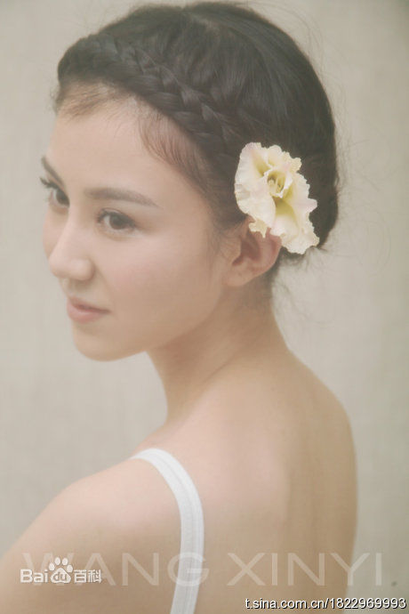 李欣聪(Li Xin Cong)最新图集