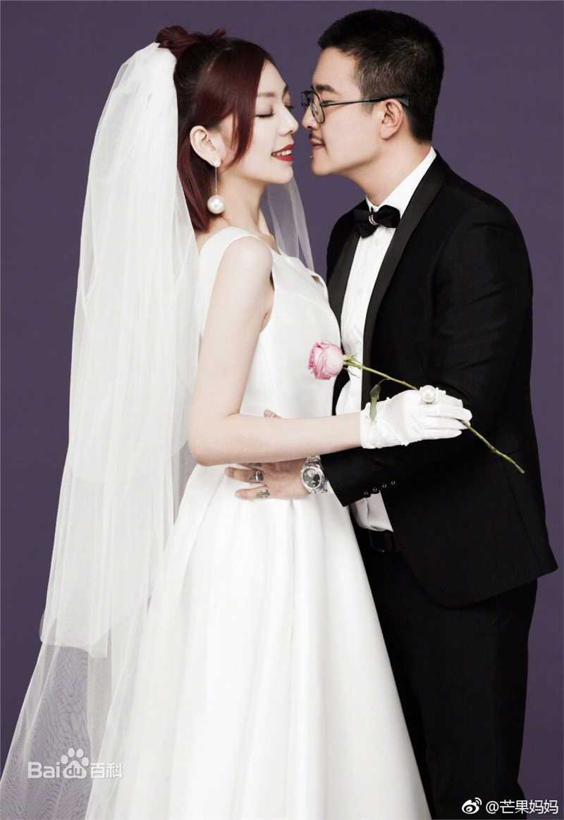 张亚飞(Effie Zhang)与陈超的结婚照壁纸壁纸